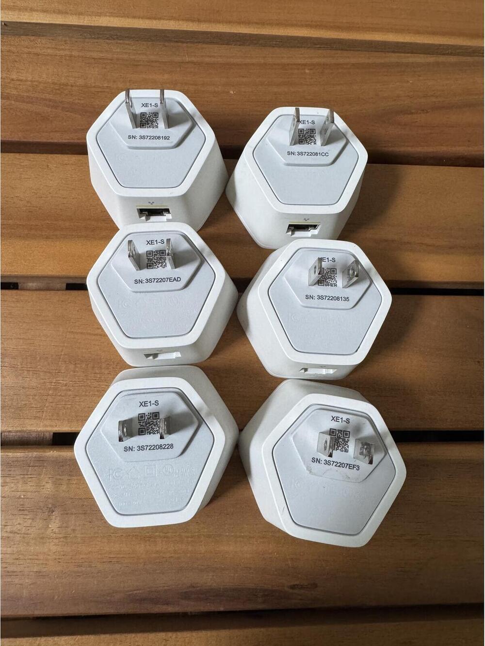 Lot of 6 Xfinity xFi Pods 1st Gen WiFi Network Range Extenders (Model: XE1-S)